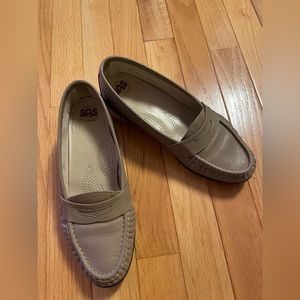 SAS Women’s slip on shoes